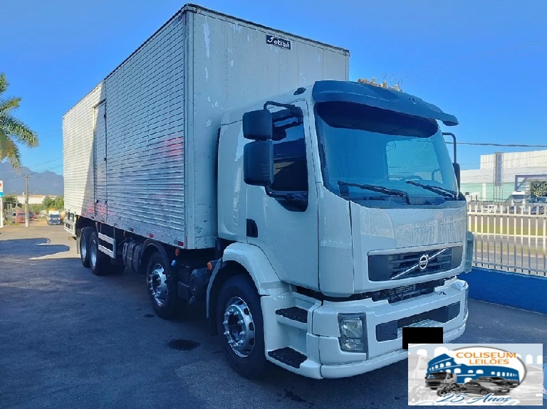 Volvo Vm 270 8x2 2013